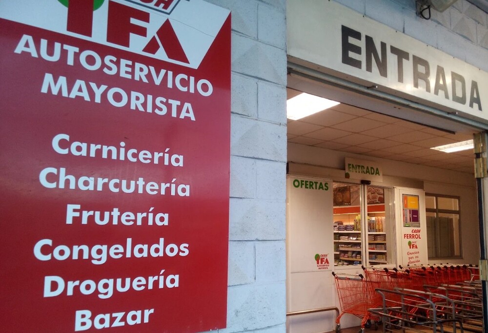 Venta al por mayor de productos de alimentación en Cash IFA en A Coruña