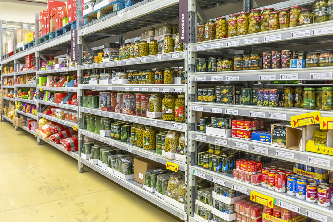 Ventajas operativas del formato cash & carry para negocios locales